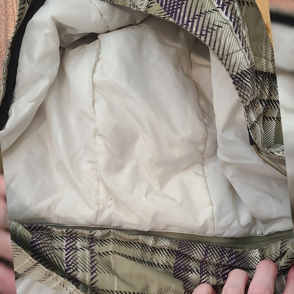 Snowboarding/skiing jacket - Picture 4 of 16